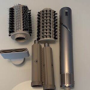 Shark flex styler . Gently used In Great condition